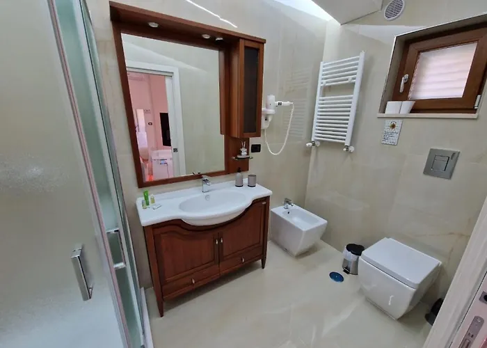 Grecale & 4* רנדה