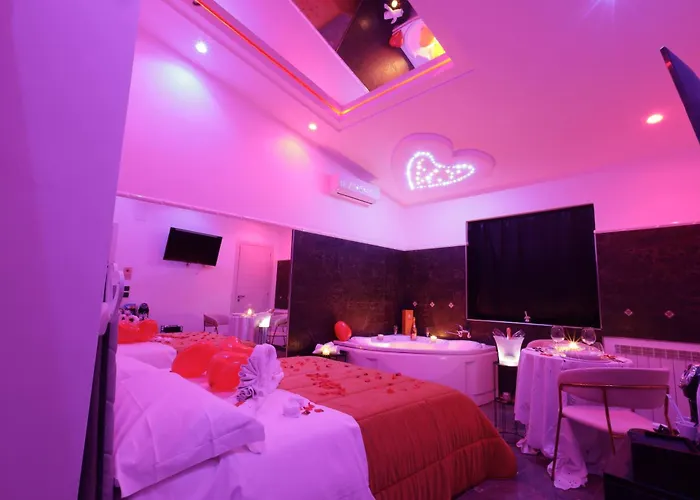 לינה וארוחת בוקר Grecale & רנדה