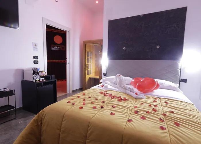 לינה וארוחת בוקר Grecale & 4*